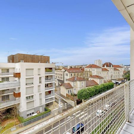 Appartement Neuf Pour 6, Parking Et Box, Au Calme Villeurbanne Ngoại thất bức ảnh